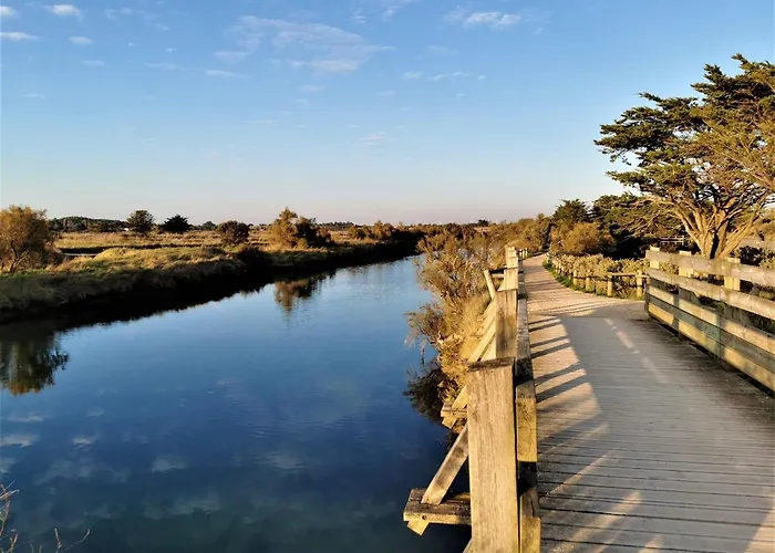 Santa Cruz - 4 Personnes * 莱萨布勒-多洛讷