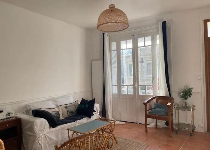 Santa Cruz - 4 Personnes 度假居 莱萨布勒-多洛讷